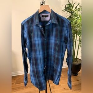 Banana Republic Mens long sleeve button down shirt